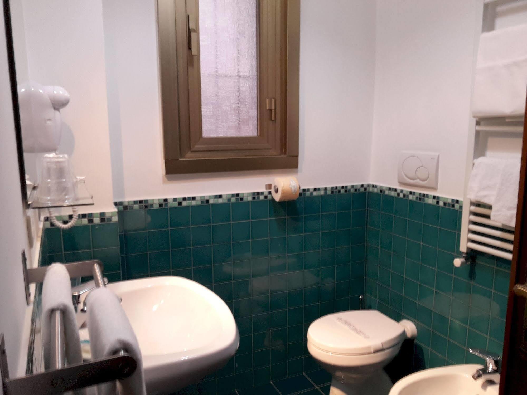 La Suite Di San Pietro Рим Екстериор снимка